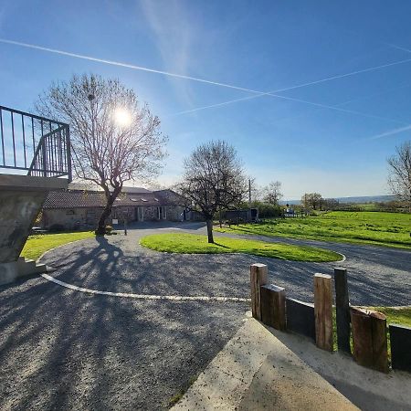 Le Logis Des Chons A La Campagne A Saint Hilaire Du Bois - Lys Haut Layon Le Plessis  Kültér fotó