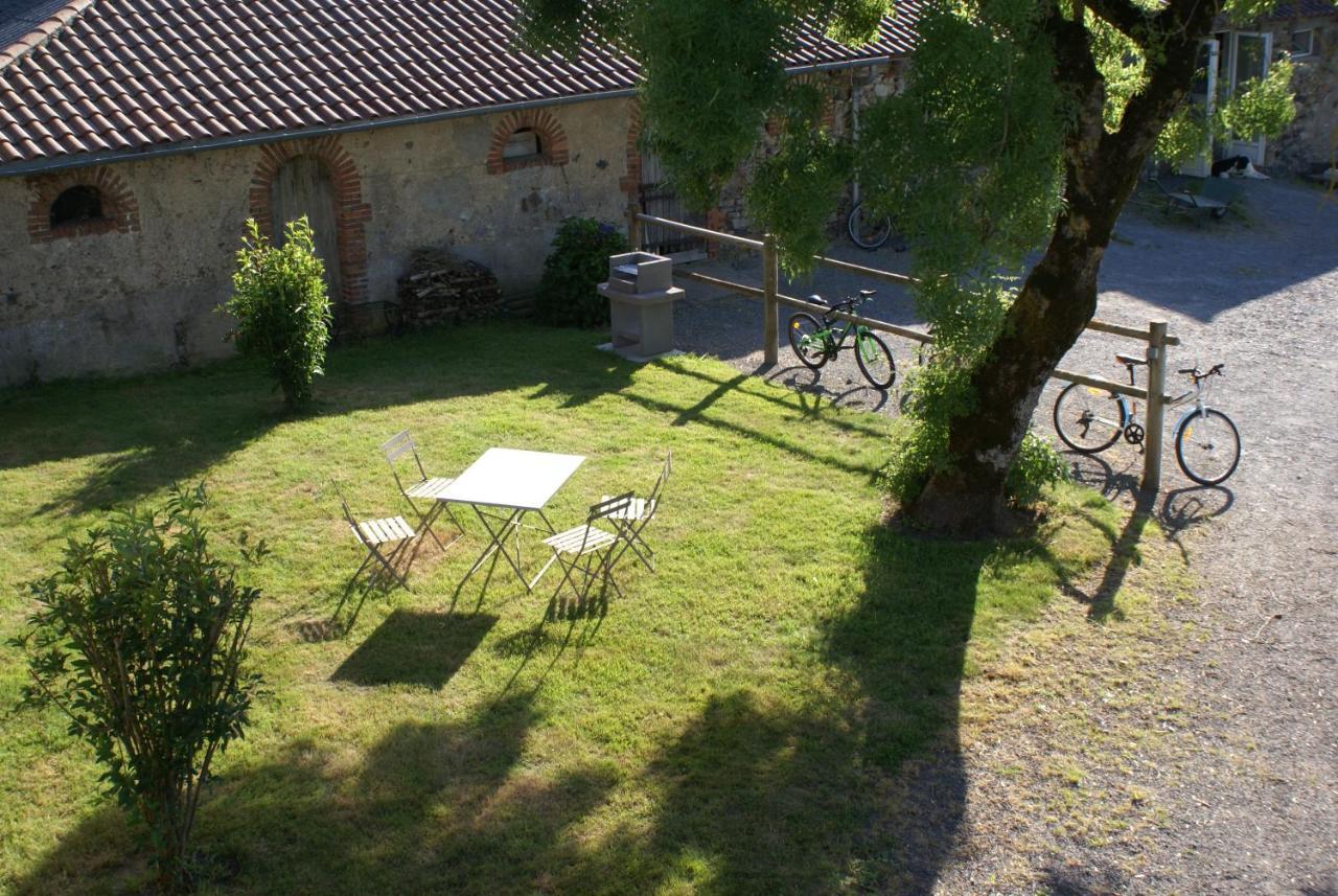 Le Logis Des Chons A La Campagne A Saint Hilaire Du Bois - Lys Haut Layon Le Plessis  Kültér fotó